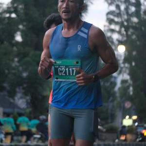 Race photo from BAUR RUN 2025