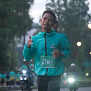 Race photo from BAUR RUN 2025