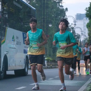 Race photo from BAUR RUN 2025