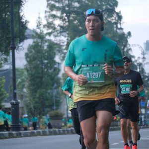 Race photo from BAUR RUN 2025