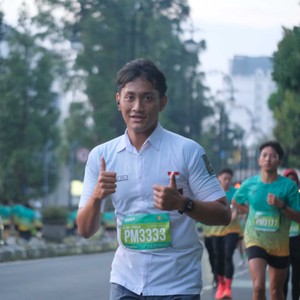 Race photo from BAUR RUN 2025