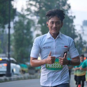 Race photo from BAUR RUN 2025