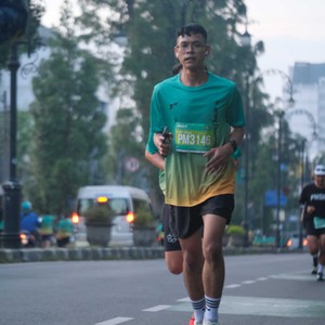 Race photo from BAUR RUN 2025