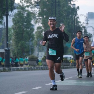 Race photo from BAUR RUN 2025