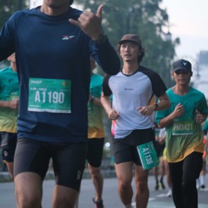 Race photo from BAUR RUN 2025