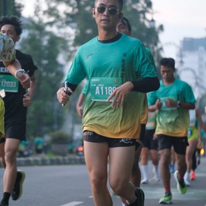 Race photo from BAUR RUN 2025