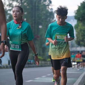 Race photo from BAUR RUN 2025