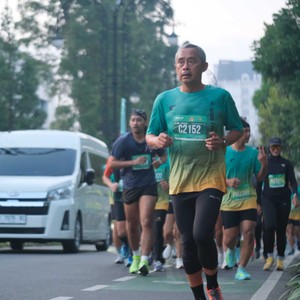 Race photo from BAUR RUN 2025