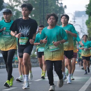 Race photo from BAUR RUN 2025