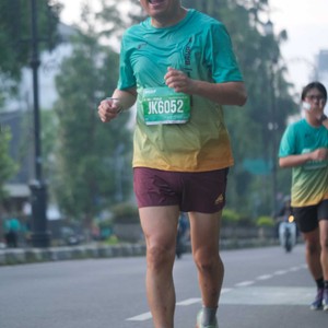 Race photo from BAUR RUN 2025