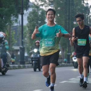 Race photo from BAUR RUN 2025