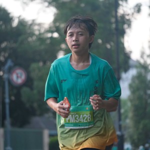 Race photo from BAUR RUN 2025