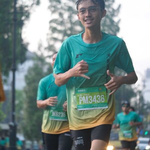 Race photo from BAUR RUN 2025