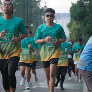Race photo from BAUR RUN 2025