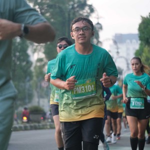 Race photo from BAUR RUN 2025