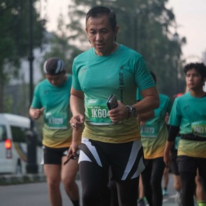 Race photo from BAUR RUN 2025