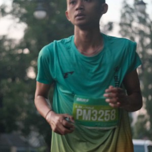 Race photo from BAUR RUN 2025