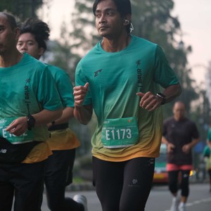 Race photo from BAUR RUN 2025