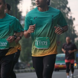 Race photo from BAUR RUN 2025