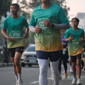 Race photo from BAUR RUN 2025