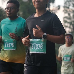 Race photo from BAUR RUN 2025