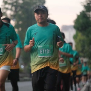 Race photo from BAUR RUN 2025