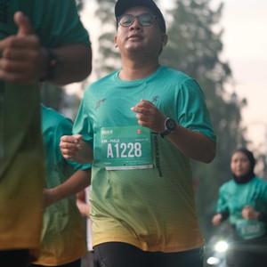 Race photo from BAUR RUN 2025