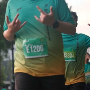 Race photo from BAUR RUN 2025
