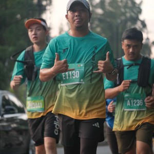 Race photo from BAUR RUN 2025