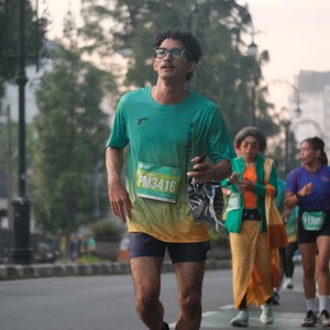Race photo from BAUR RUN 2025