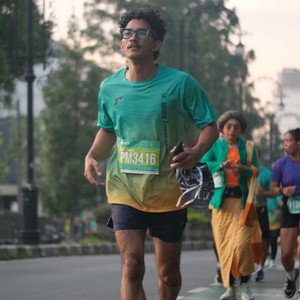 Race photo from BAUR RUN 2025