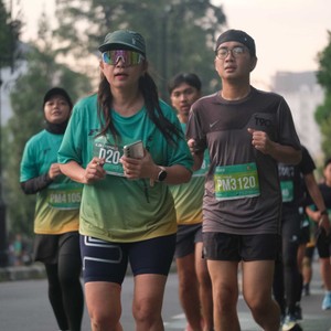 Race photo from BAUR RUN 2025