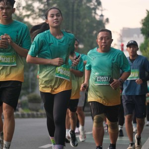 Race photo from BAUR RUN 2025