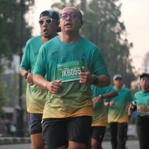 Race photo from BAUR RUN 2025