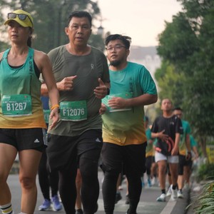 Race photo from BAUR RUN 2025
