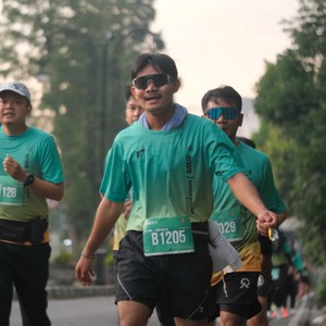 Race photo from BAUR RUN 2025