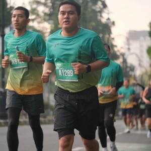 Race photo from BAUR RUN 2025