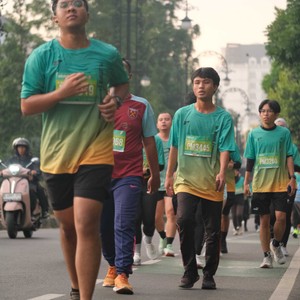 Race photo from BAUR RUN 2025