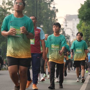 Race photo from BAUR RUN 2025