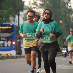 Race photo from BAUR RUN 2025