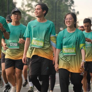 Race photo from BAUR RUN 2025