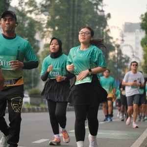 Race photo from BAUR RUN 2025