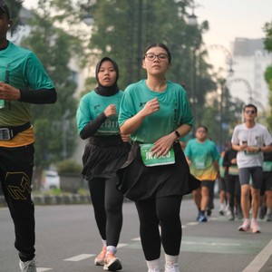 Race photo from BAUR RUN 2025