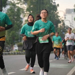 Race photo from BAUR RUN 2025
