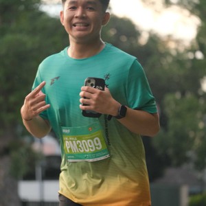 Race photo from BAUR RUN 2025