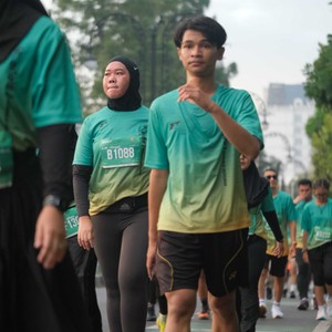 Race photo from BAUR RUN 2025