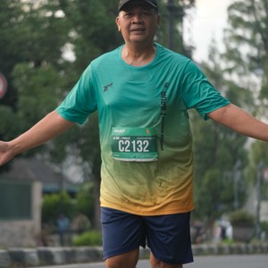 Race photo from BAUR RUN 2025