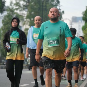 Race photo from BAUR RUN 2025