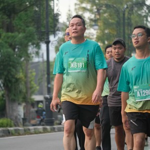 Race photo from BAUR RUN 2025