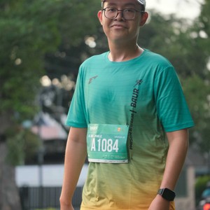 Race photo from BAUR RUN 2025